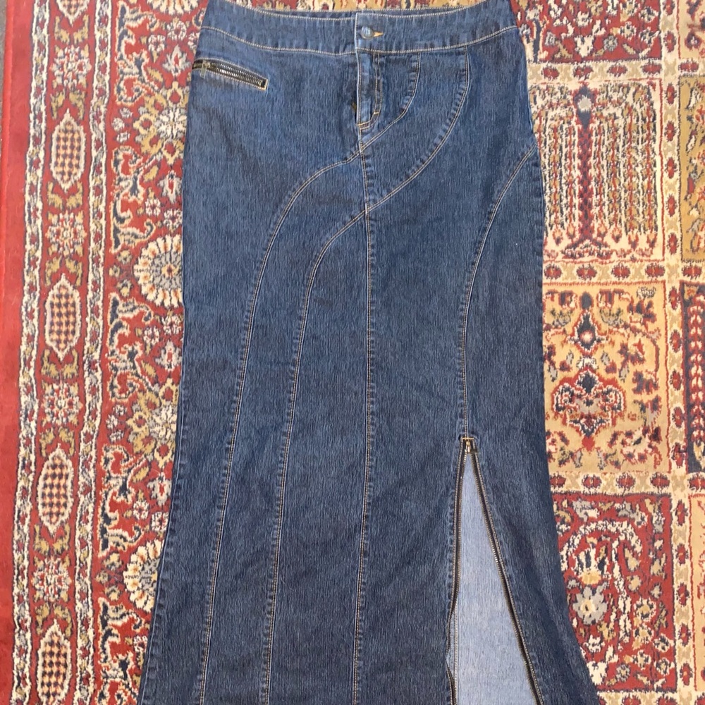 Y2K skirt